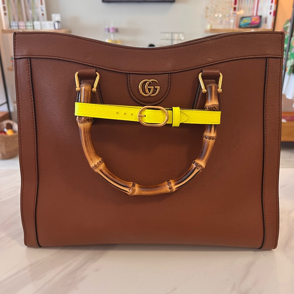 Gucci Diana Medium Tote Bag
